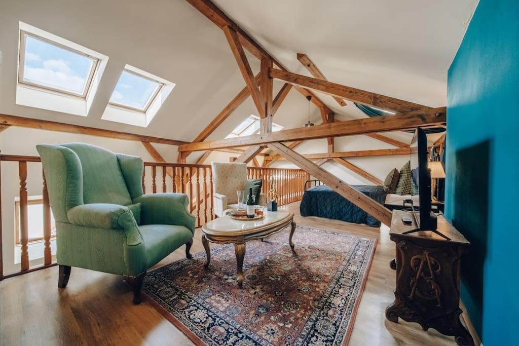 Magnificent Historical Penthouse In The Heart Of Prague Apartman Kültér fotó