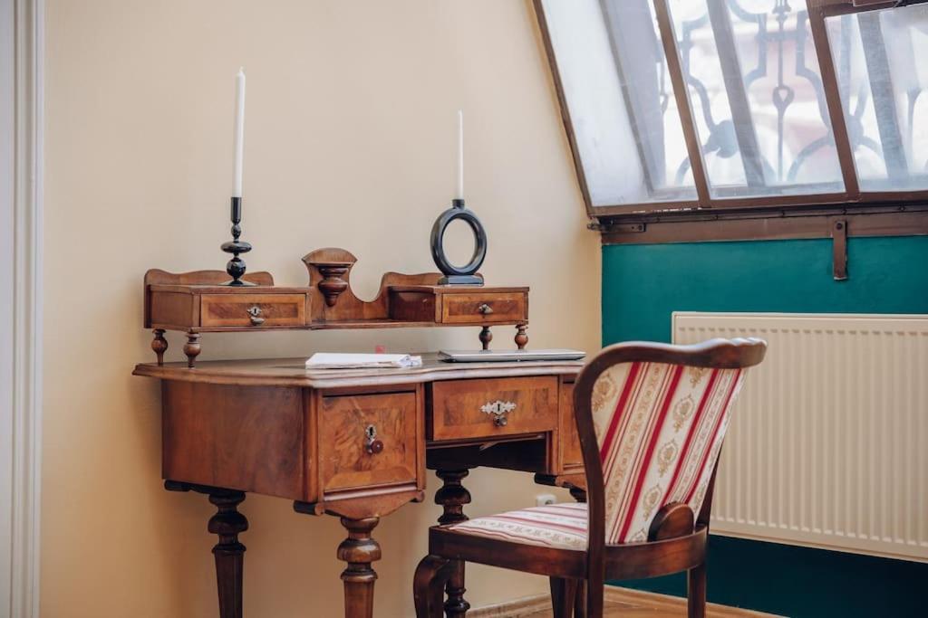 Magnificent Historical Penthouse In The Heart Of Prague Apartman Kültér fotó